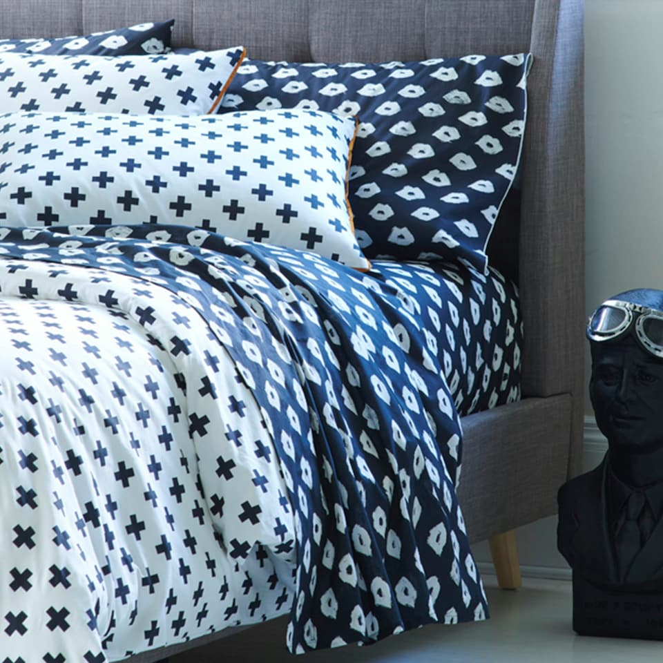 image 1 of Martex Black Umbria Duvet Cover Set Black King Black | King