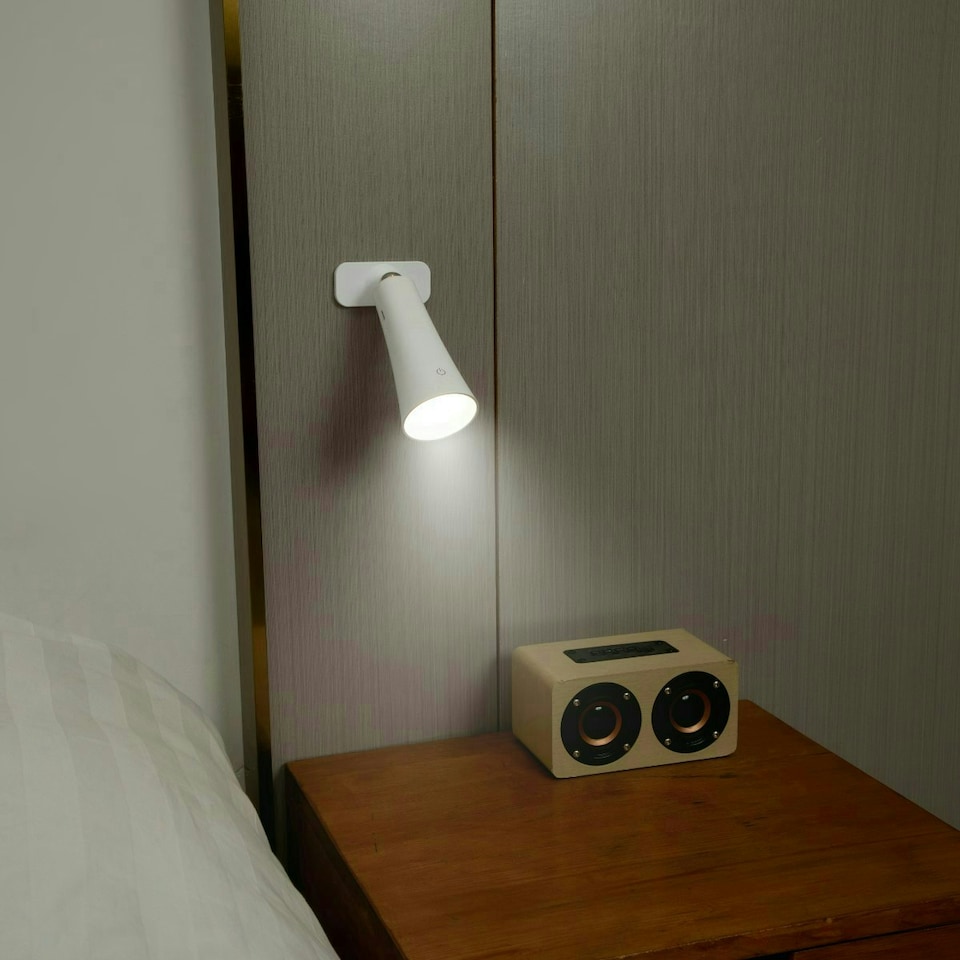 image 1 of Xtralite Geo Optic LED Magnetic Lamp White