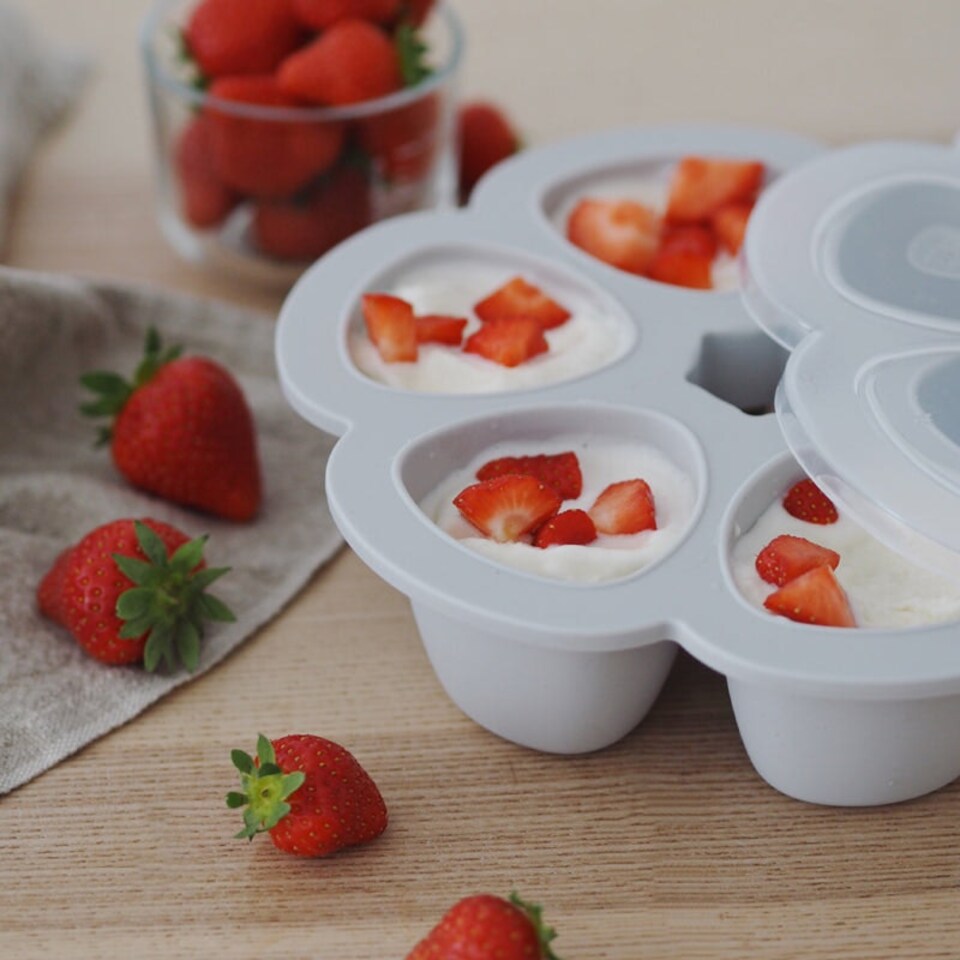 image 1 of Béaba Silicone 6 Weaning Portions Storage Tray 90ml Light Mist