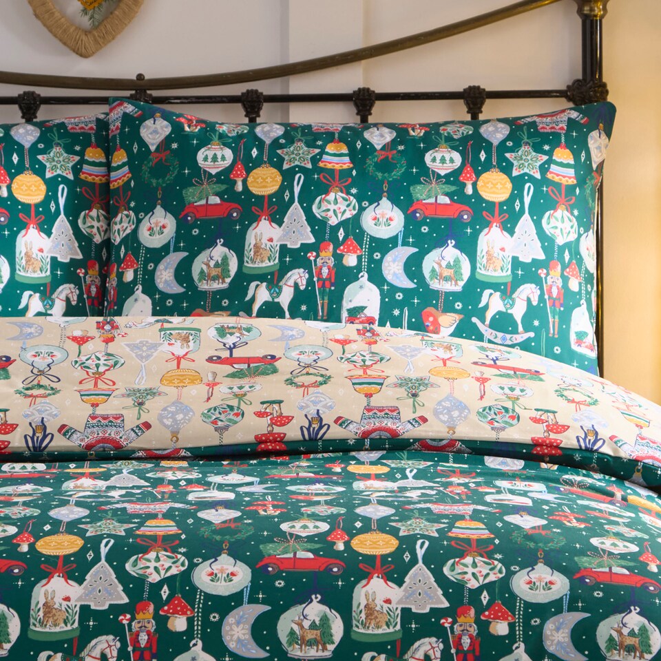 image 1 of Fusion Christmas Ornaments Duvet Cover Set Green