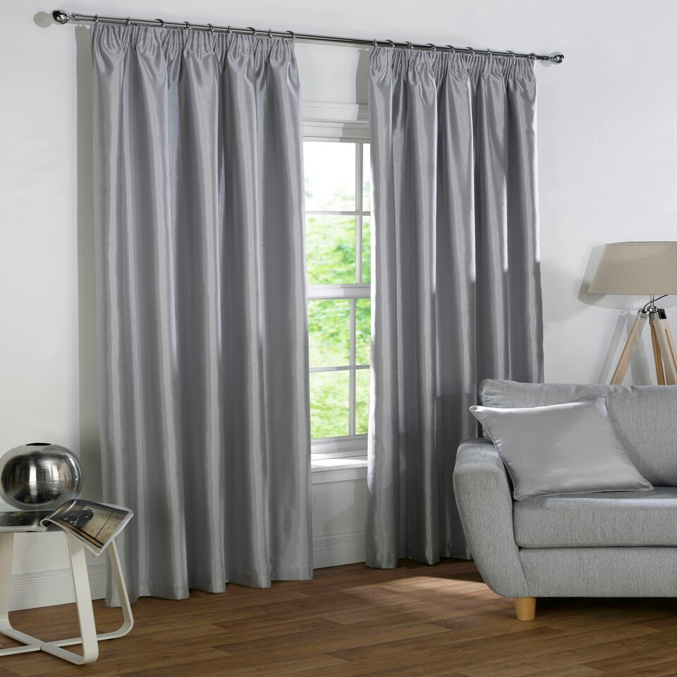 image 1 of Sophia Cushion Cover with Cusion Pads (45x45 cm) Silver