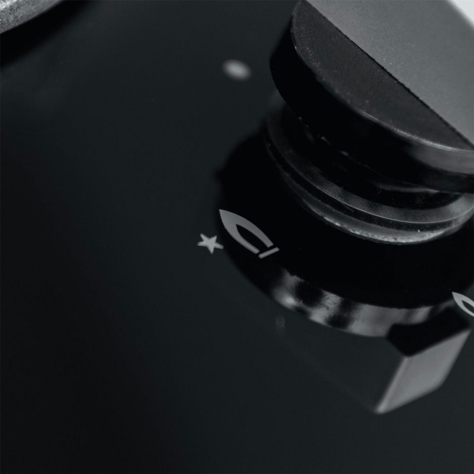 image 1 of SIA R7 60cm Black 4 Burner Gas On Glass Kitchen Hob With Cast Iron Pan Stands