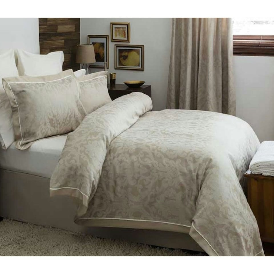 Belledorm Waltham Duvet Cover Set - Beige - Superking