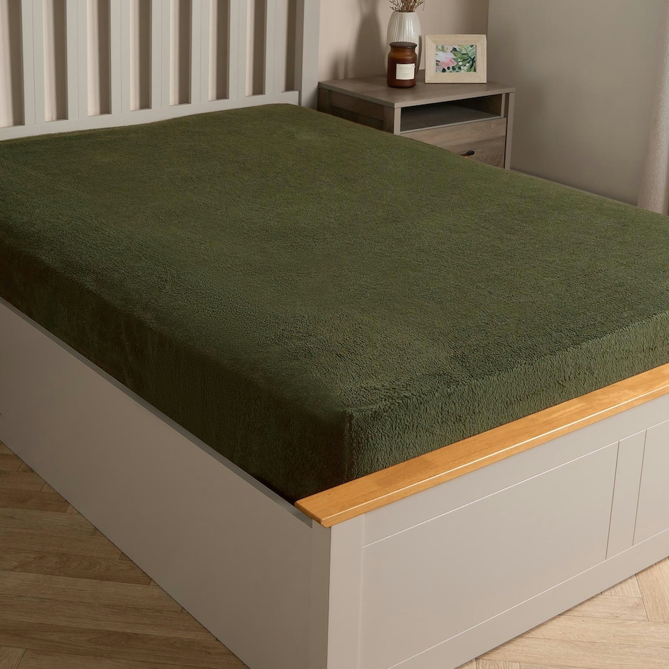 image 1 of OHS Soft Warm Thermal Teddy Fleece 25cm Deep Fitted Bed Sheet, Single - Woodland Green