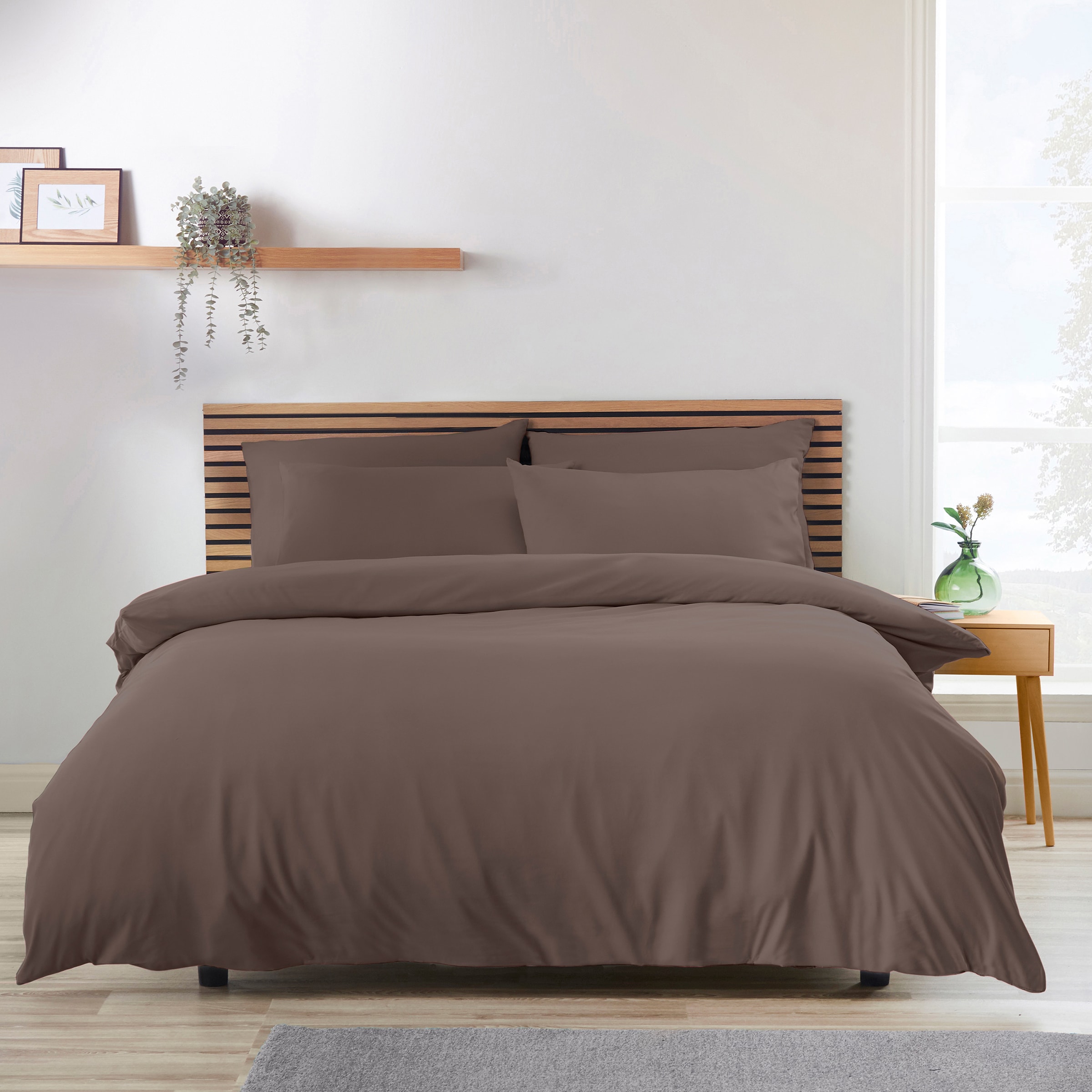 Catherine Lansfield So Soft Non Iron Plain Dyed Duvet Cover Set in Chocolate | Size: Double