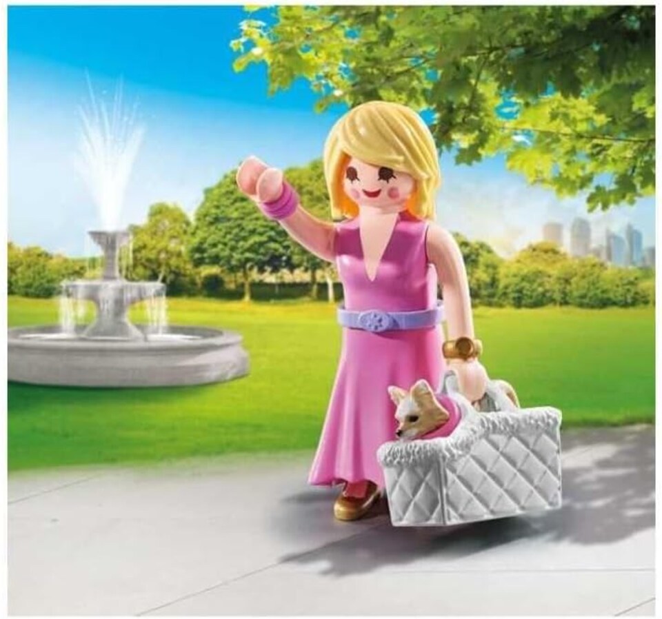 image 1 of It-Girl with Chihuahua