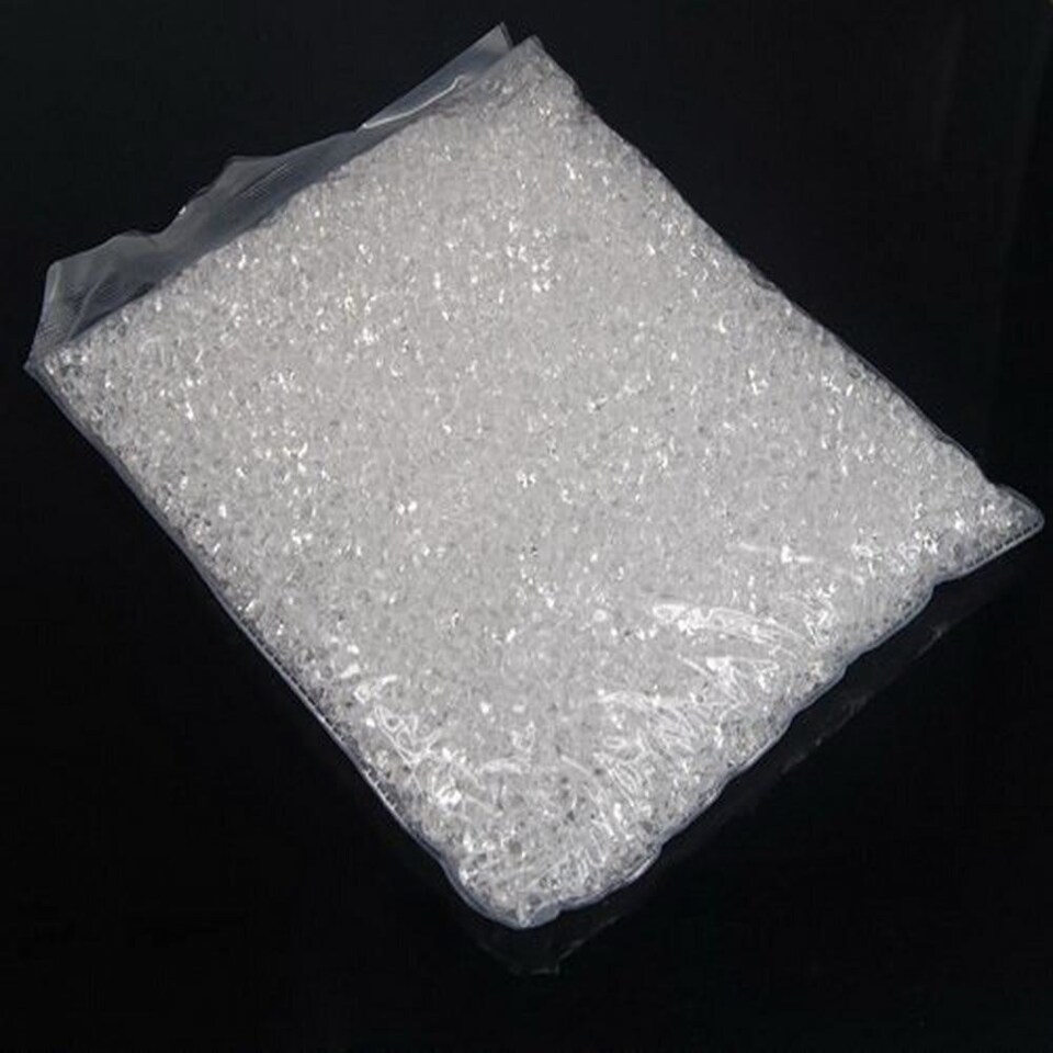 image 1 of 5000 Clear Diamond Confetti