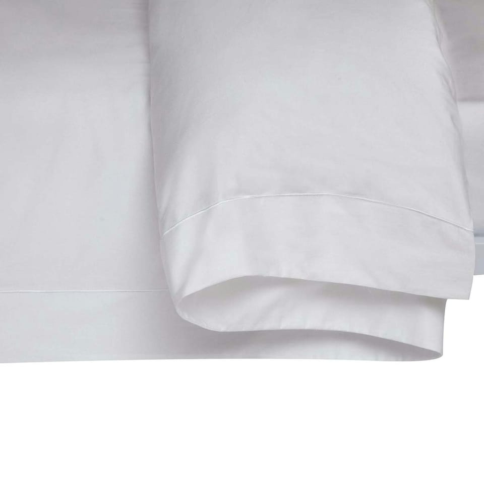 image 1 of Belledorm 400 Thread Count Egyptian Cotton Oxford Duvet Cover - White - Single