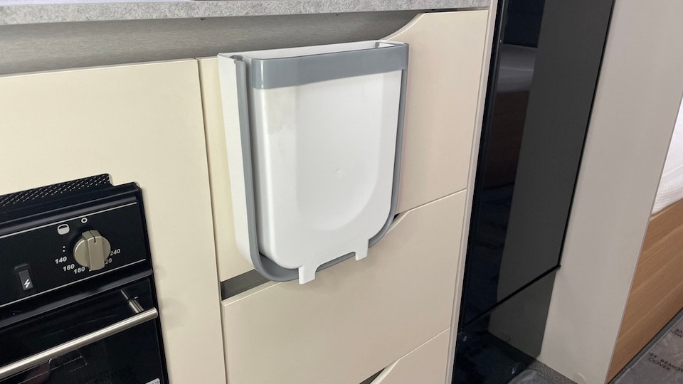 image 1 of 9L Folding Camping Bin Hanging or Free Standing