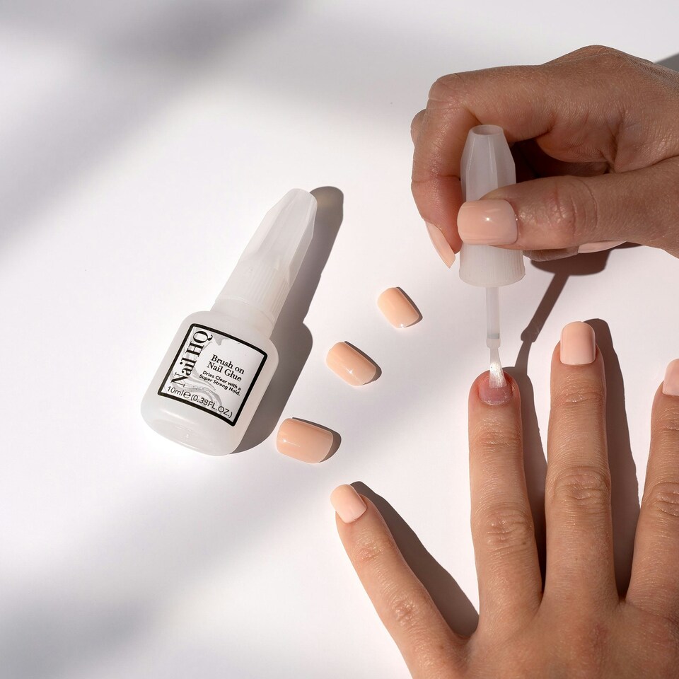 image 1 of Nail HQ Brush on Nail Glue 10 ml
