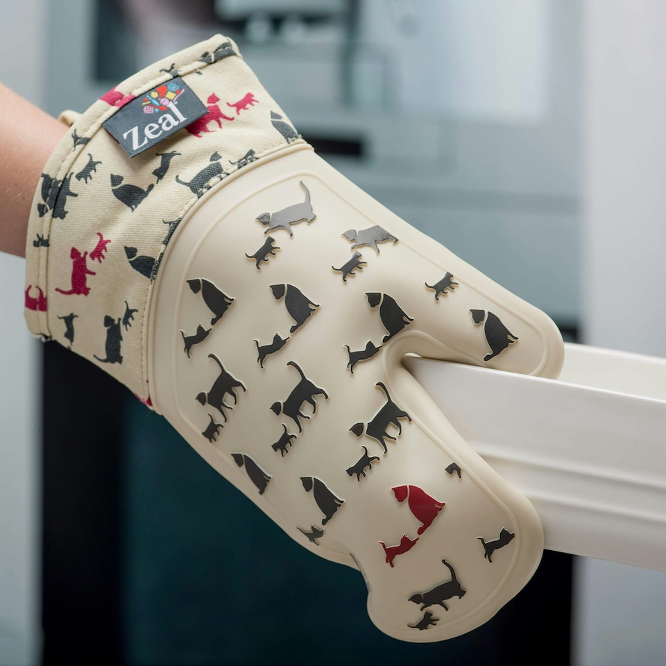 image 1 of SteamStop™ Silicone Single Oven Glove | Red | Hen