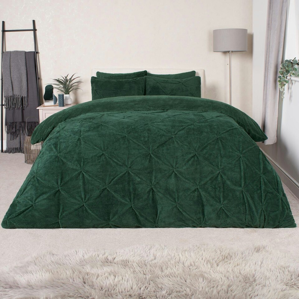 OHS Soft Teddy Fleece Diamond Pintuck Duvet Cover and Pillowcase Set