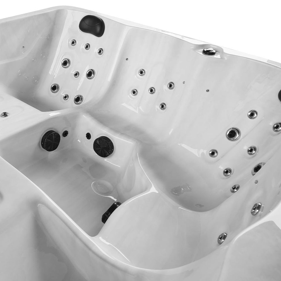 image 1 of Marshall Beach Balboa Hot Tub