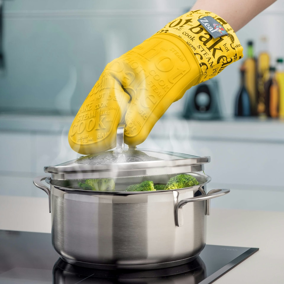image 1 of Steam Stop™ Waterproof Silicone Single Oven Glove White