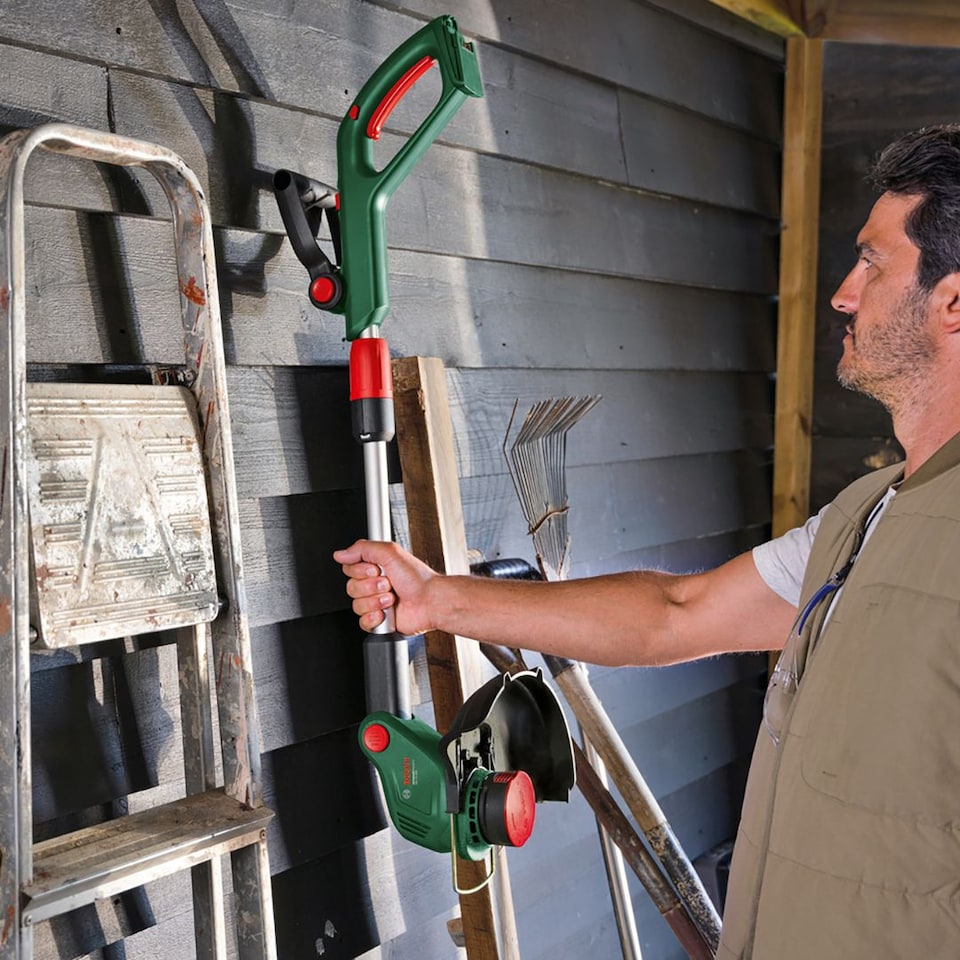 image 1 of Bosch UniversalGrassCut 18V-26-500 Cordless Grass Trimmer