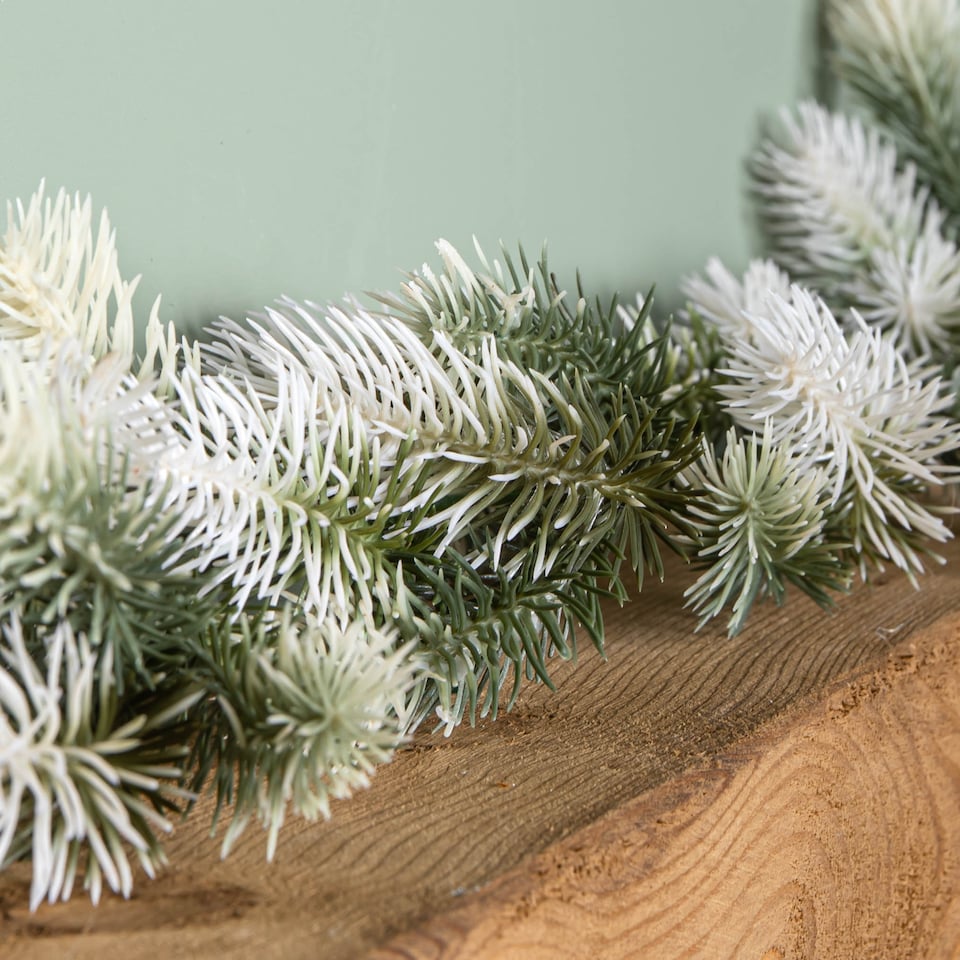 image 1 of 1.57m Plain Green Foliage Christmas Garland Decoration