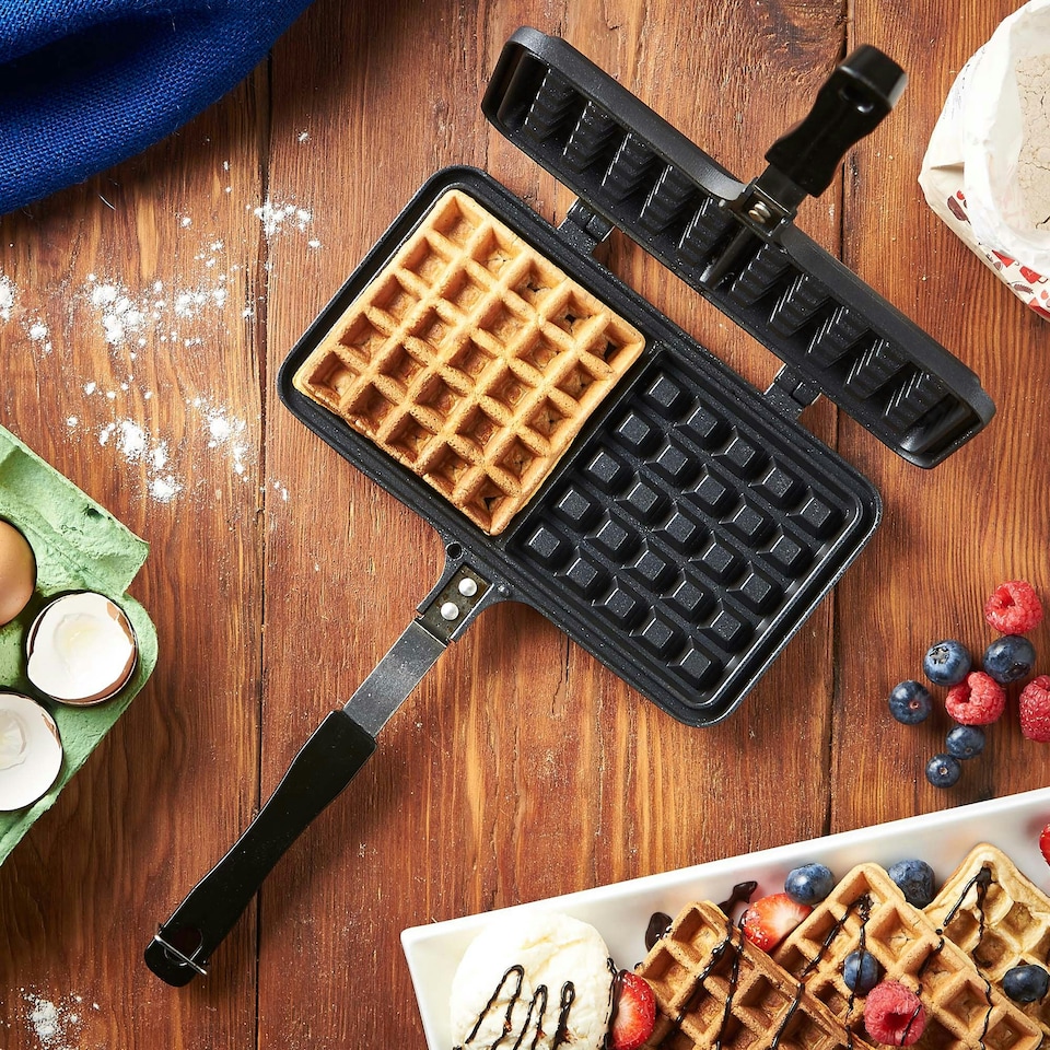 image 1 of VonShef Stove Top Waffle Iron, Dual Head Die-Cast Aluminium
