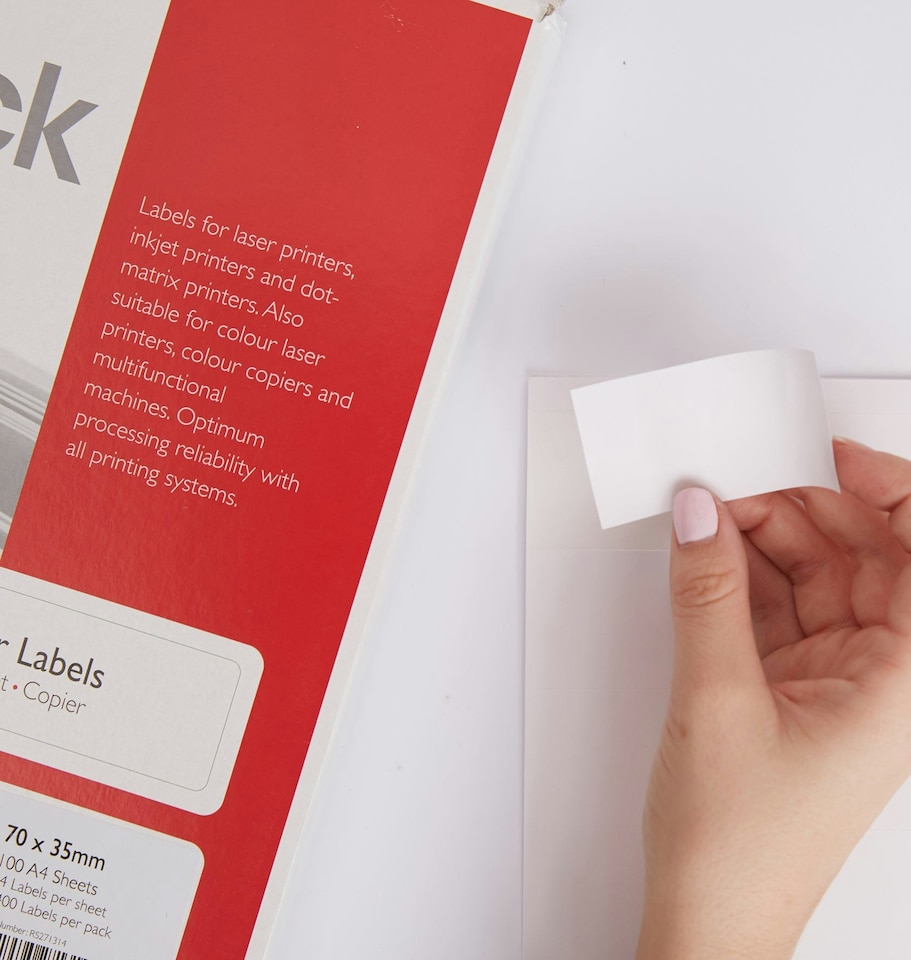 image 1 of Blick 24 Up, 70mm x 35mm, Rectangular, White, 2400 Labels