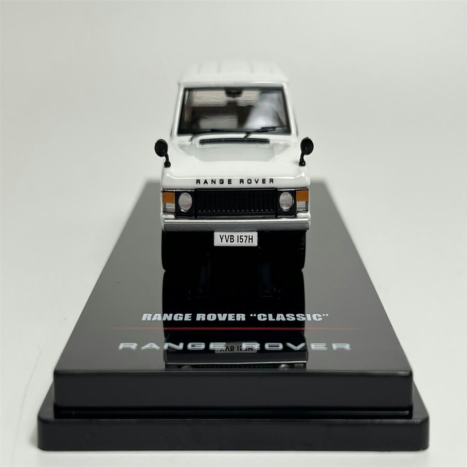 image 1 of Range Rover Classic White 1:64 Scale Inno Models IN64RRCWHI