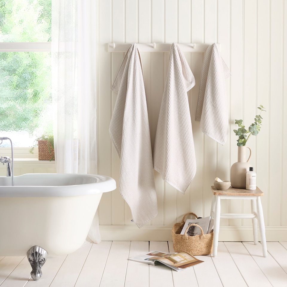 image 1 of D & D Popcorn Check Hand Towel Natural