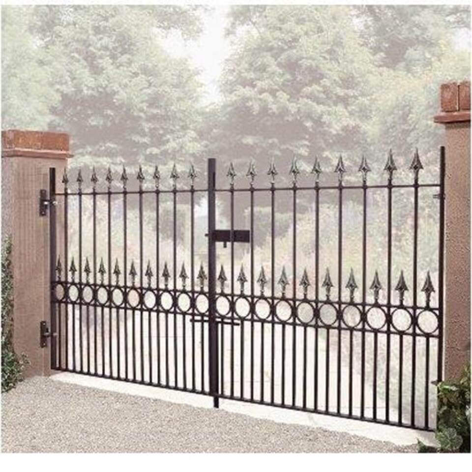 Balmoral Premium Range Spear Top Low Double Driveway Gate - Solid Steel - Fits Gap of 2134 mm x 1168 mm High - Primed Black