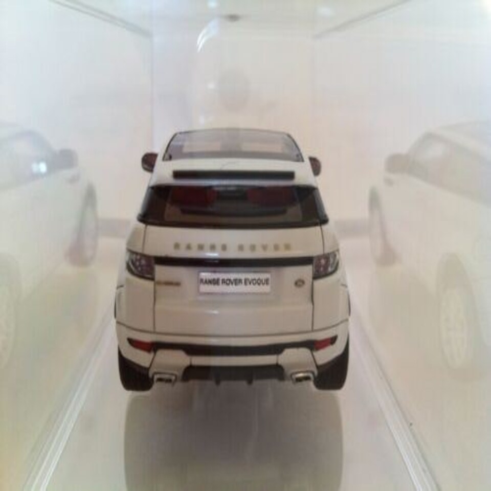 image 1 of Century Dragon Land Rover Evoque 2011 Fuji White CDLR 1001 New Range