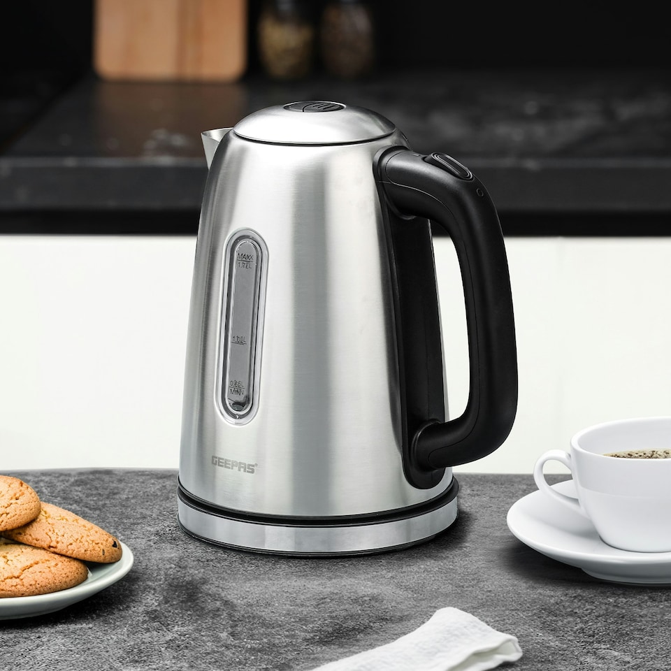 image 1 of GEEPAS 1.7L Illuminating Electric Kettle 2 Slice Bread Toaster & 7.5L Air Fryer Combo Kitchen Set