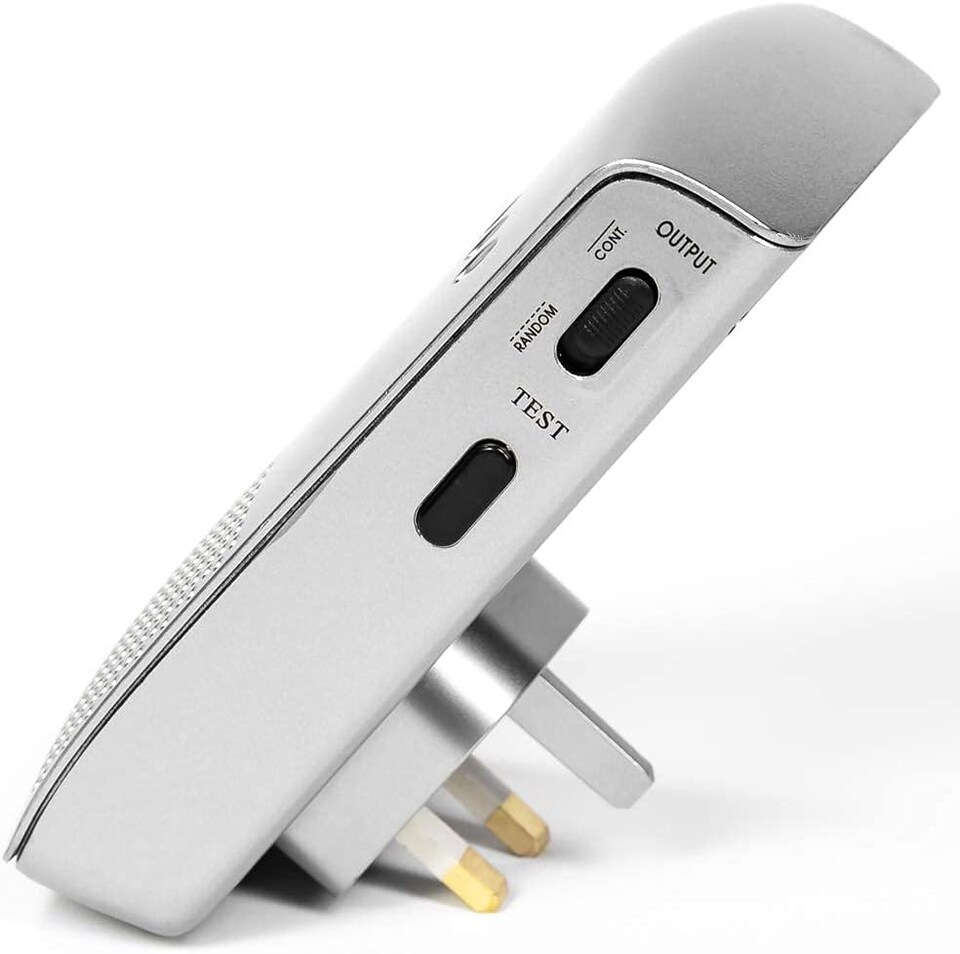 image 1 of High Powered Professional Ultrasonic Electromagnetic Rat and Mouse Repellent