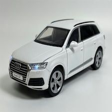 Audi Q7 White LHD 1:32 Scale Tayumo 32140026