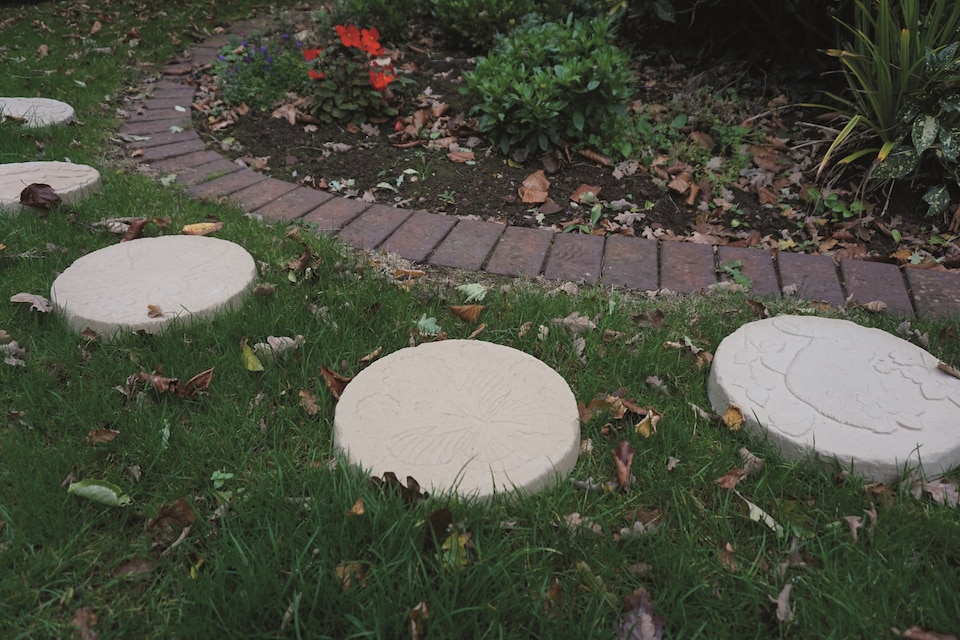 image 1 of Garden Friends Round  Hedgehog Stepping Stone 300mm  Bath Buff Pallet of 25 - Bowland Stone