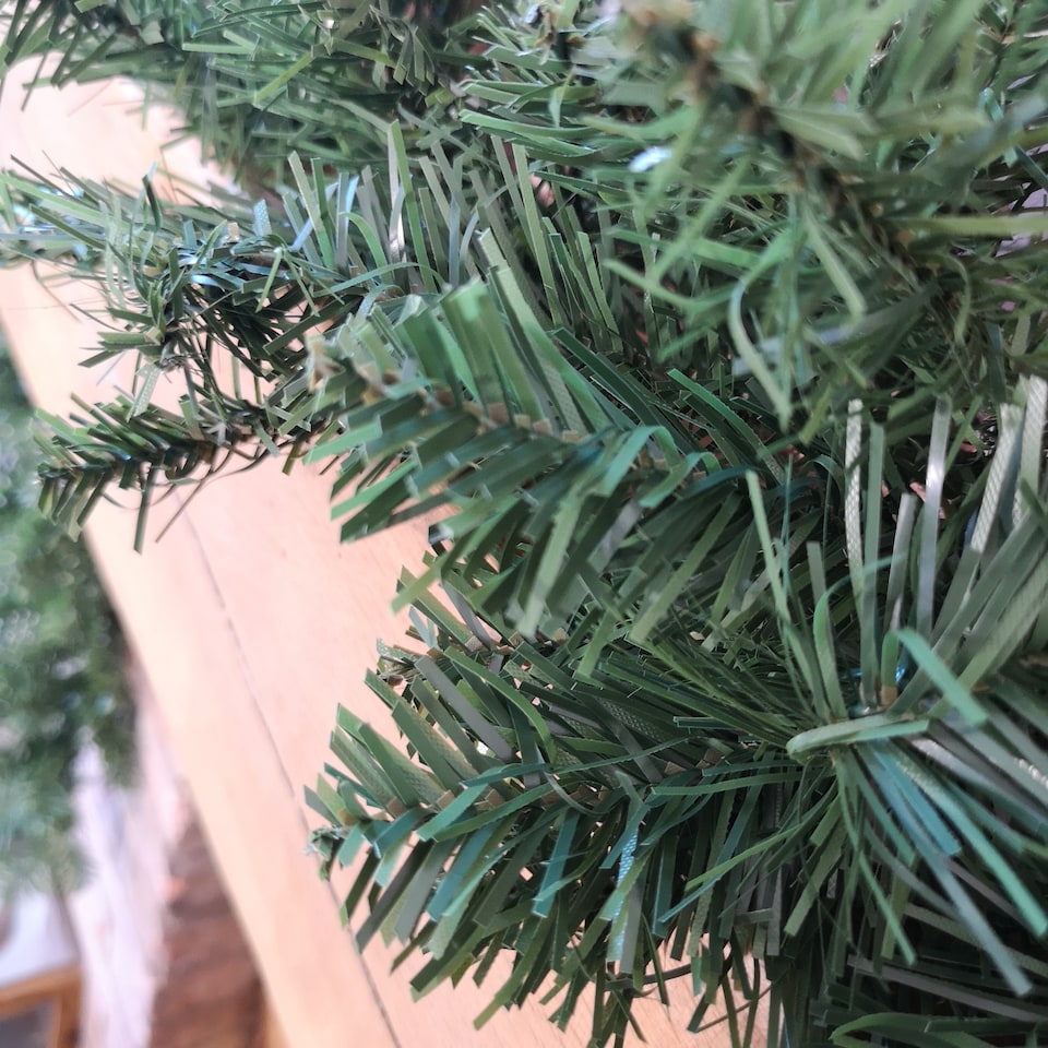 image 1 of 270cm (9ft) x 25cm Plain Green Imperial Pine Christmas Garland Decoration