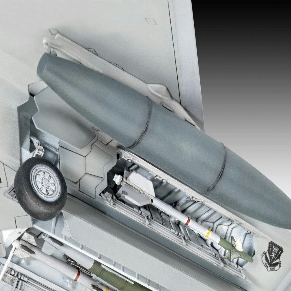 image 1 of Revell US Lockheed Martin F-22A Raptor (1:72 Scale)