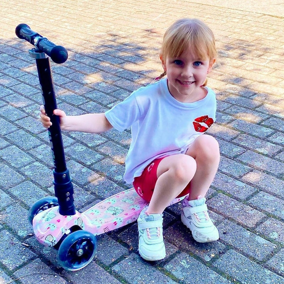 image 1 of Kitty Love - Big 3 Wheel Scooter