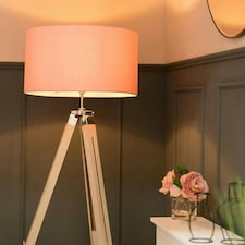 ValueLights Clipper Light Brown Tripod Floor Lamp Large Pink Shade