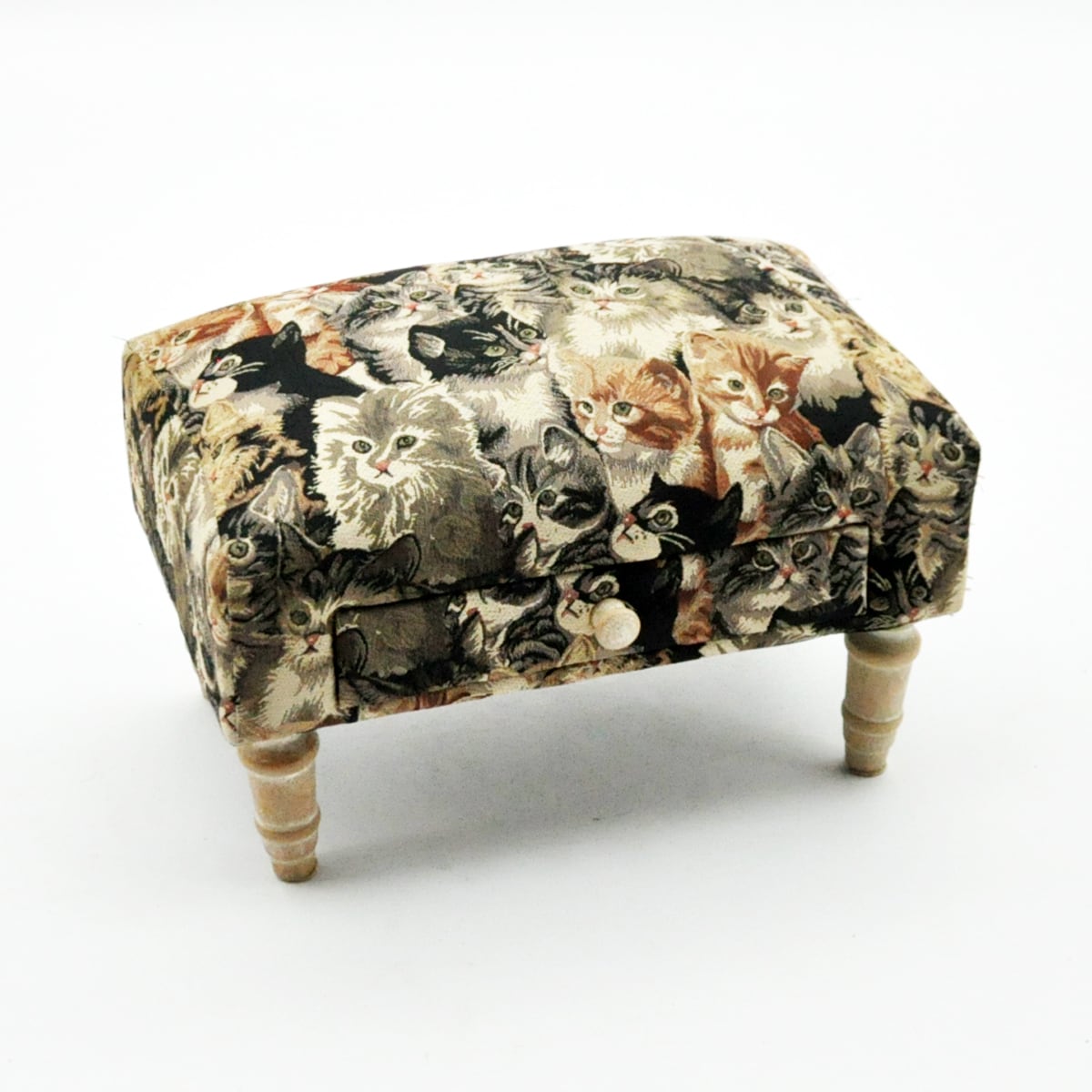Minster Cat Print Design Footstool with Drawer - L25 x W45 x H28 cm | Size: 1 Pack
