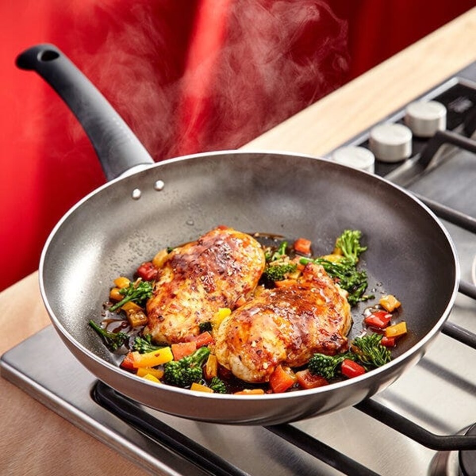 image 1 of Judge Everyday Non-Stick 28cm Saute Pan