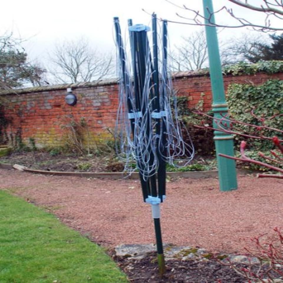 image 1 of 4 Arm 50m Steel Rotary Airer / Washing Line Garden
