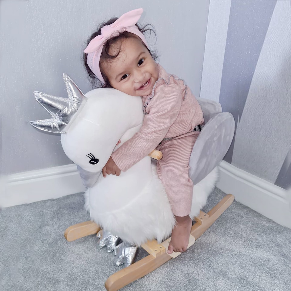 image 1 of HOMCOM Kids Rocking Horse, Children Plush Ride On Swan Animal Rocker with Sound, Wood Base Seat, Safety Belt, Baby Toy Rocker for Toddler 18 - 36 Months, White and Grey