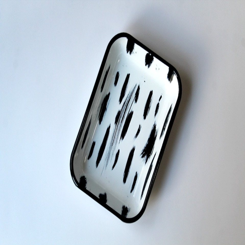 image 1 of Stripe Collection Enamel 3-Piece Rectangular Serving And Roasting Dish Set