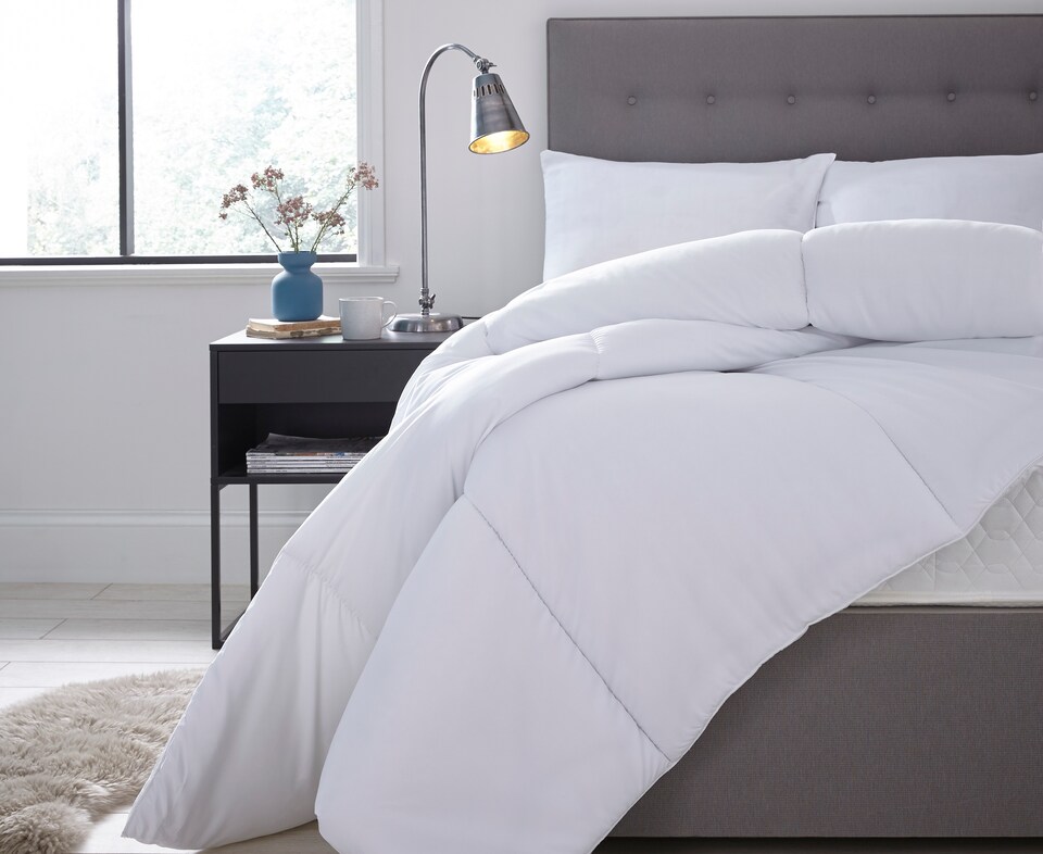 image 1 of Silentnight Super Snuggly 15 Tog Duvet | White