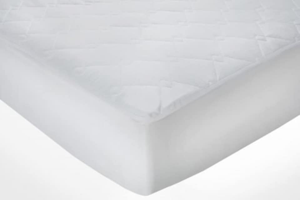 image 1 of Evernight Collection Microfibre Quilted Extra Deep Mattress Protector in White - Three Quarter