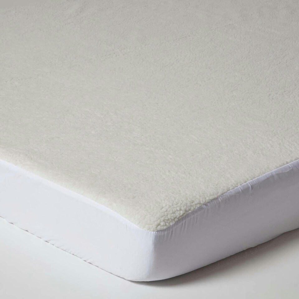 image 1 of Homescapes Cosy Fleece Underblanket - Super King Size | White | Super King