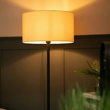 ValueLights Modern Standard Floor Lamp With Natural Shade
