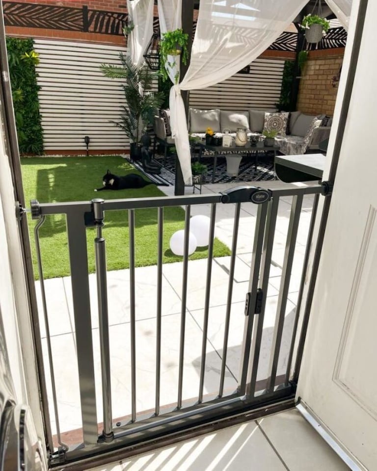 image 1 of Bettacare Auto Close Stair Gate, 147cm - 154cm, Slate Grey, Pressure Fit Safety Gate, Baby Gate, Safety Barrier for Doors Hallways and Spaces, Easy Installation