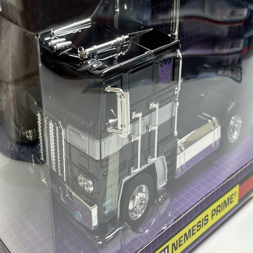 image 1 of Transformers Decepticon Nemesis Prime 1:24 Scale Jada 33490