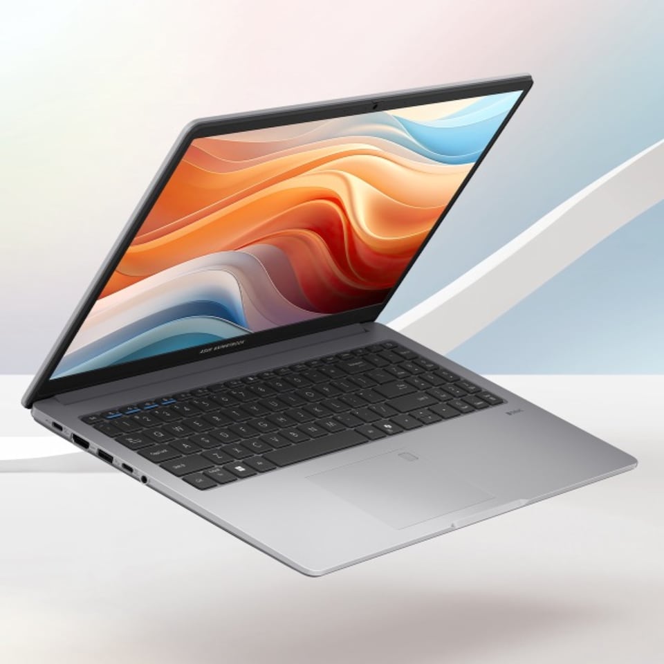 image 1 of ASUS ExpertBook P1 PM1503CD-R731X AMD Ryzen 7 7735HS 32GB RAM 1TB SSD 15.6" W11P