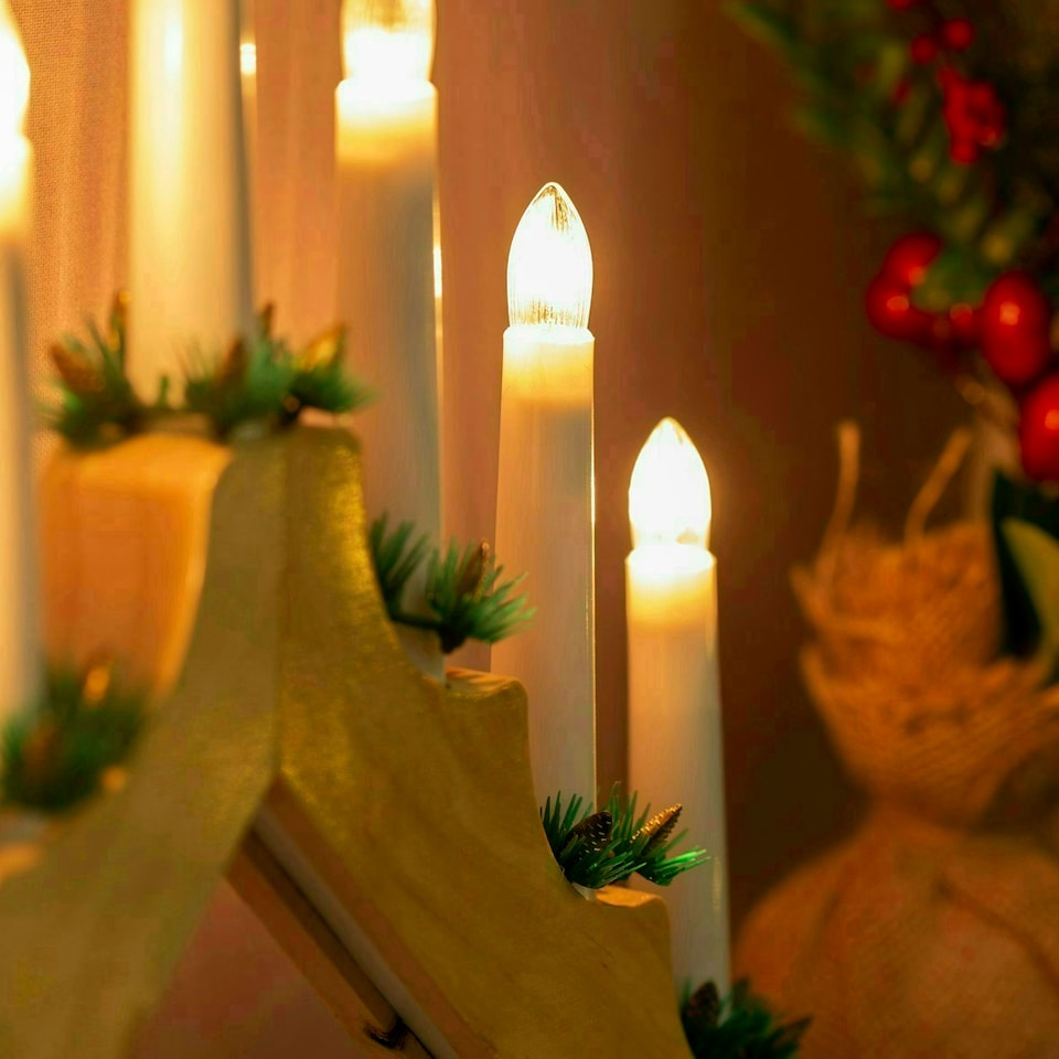 image 1 of The Christmas Workshop 70730 Wooden Candle Bridge