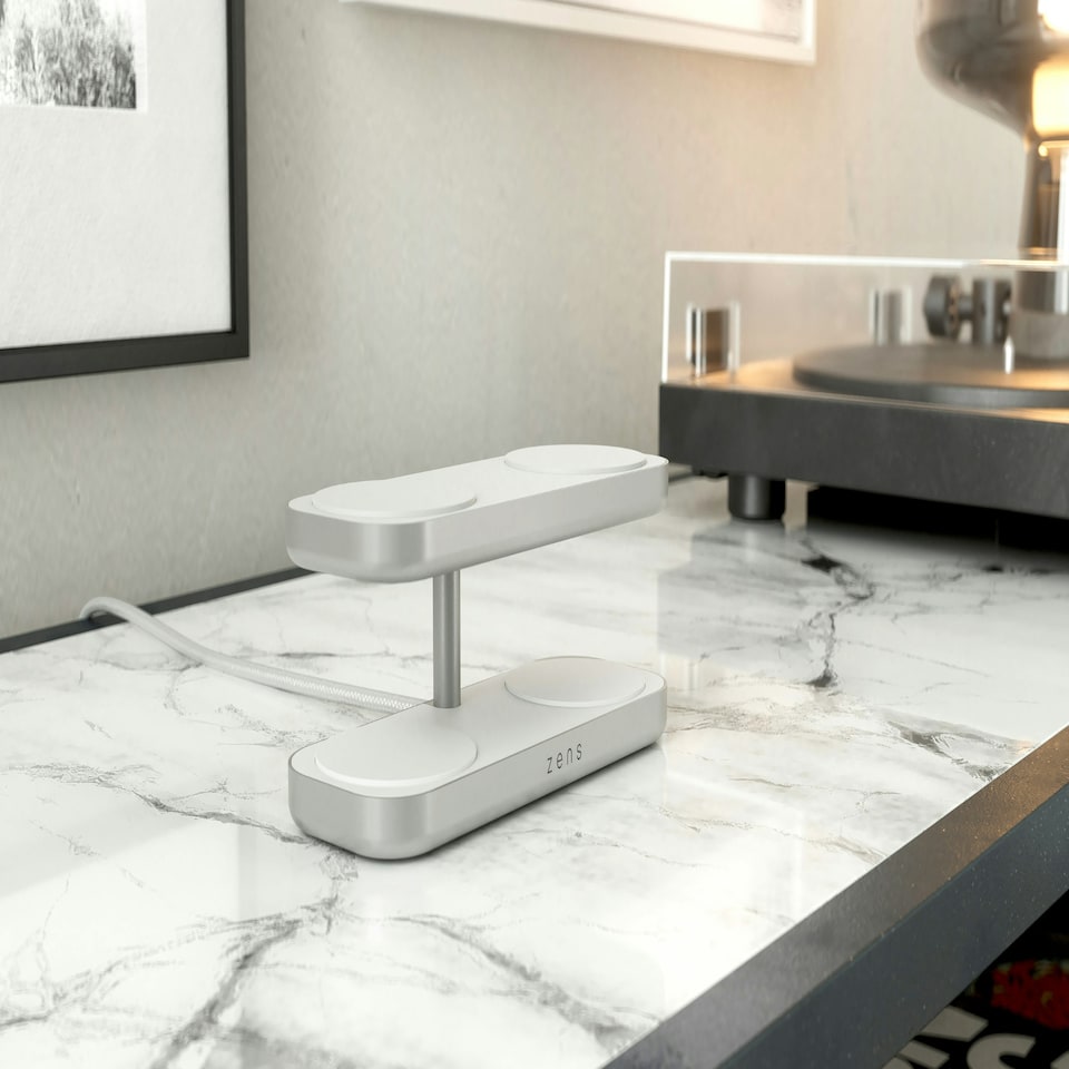 image 1 of Zens Quattro Wireless Charger Pro 4 (incl. Wall Charger) - white