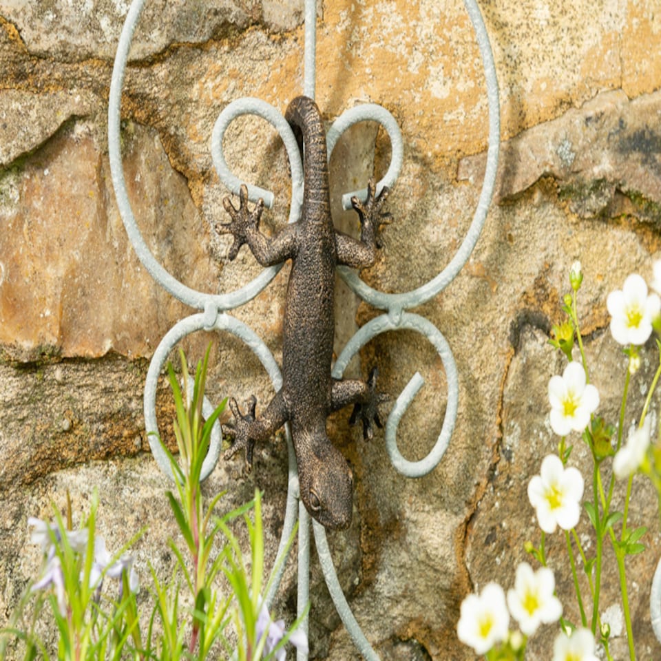 image 1 of Antique Bronze Coloured Gecko Pot Buddy Plant Pot Hanger