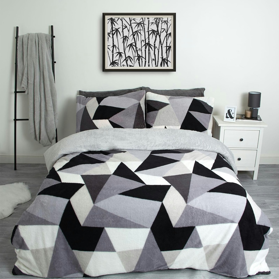 image 1 of OHS Geometric Shapes Teddy Fleece Duvet Cover and Pillowcase Set, King - Grey
